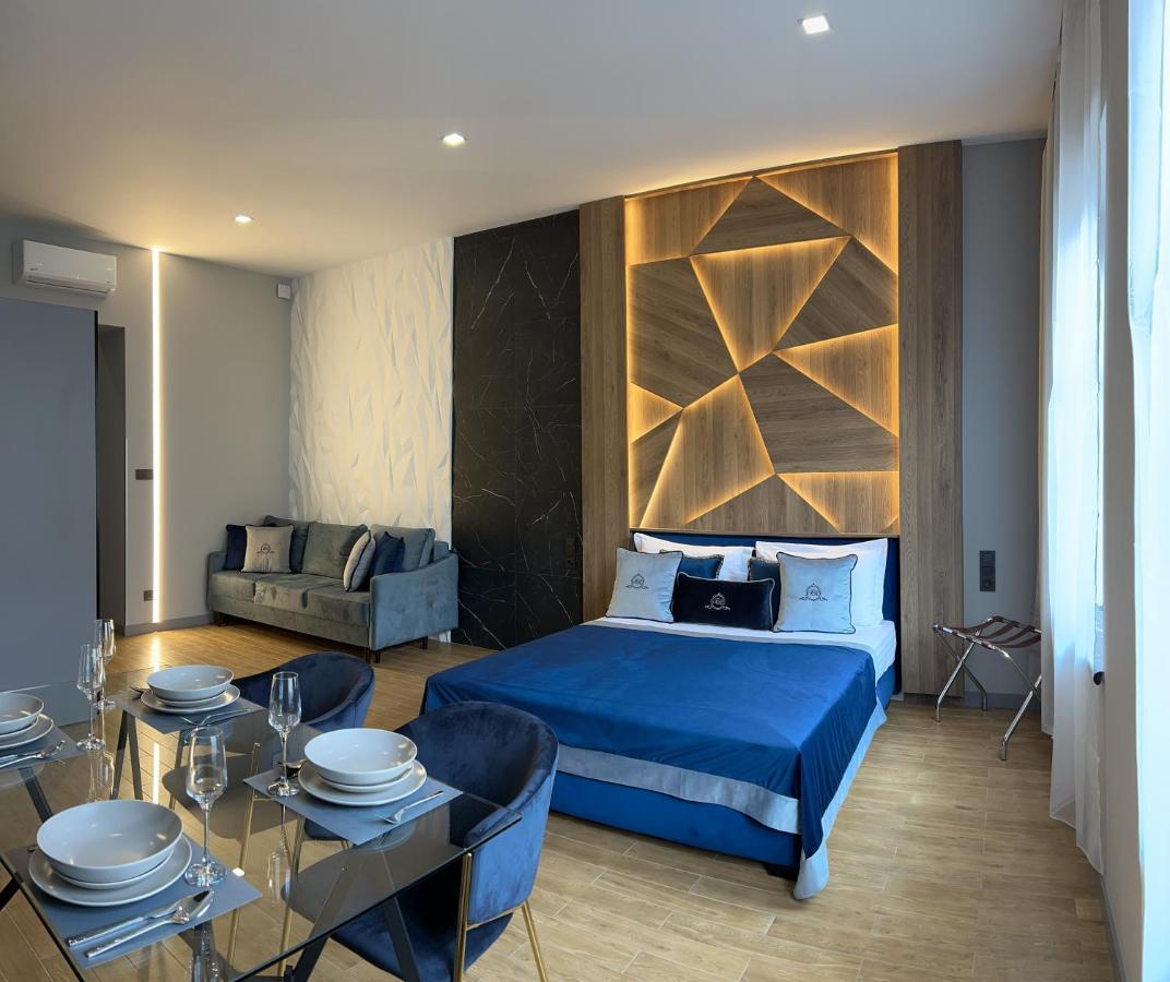 Central Family Boutique Apartments 2 Lvov Exteriér fotografie