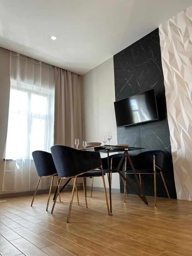 Central Family Boutique Apartments 2 Lvov Exteriér fotografie